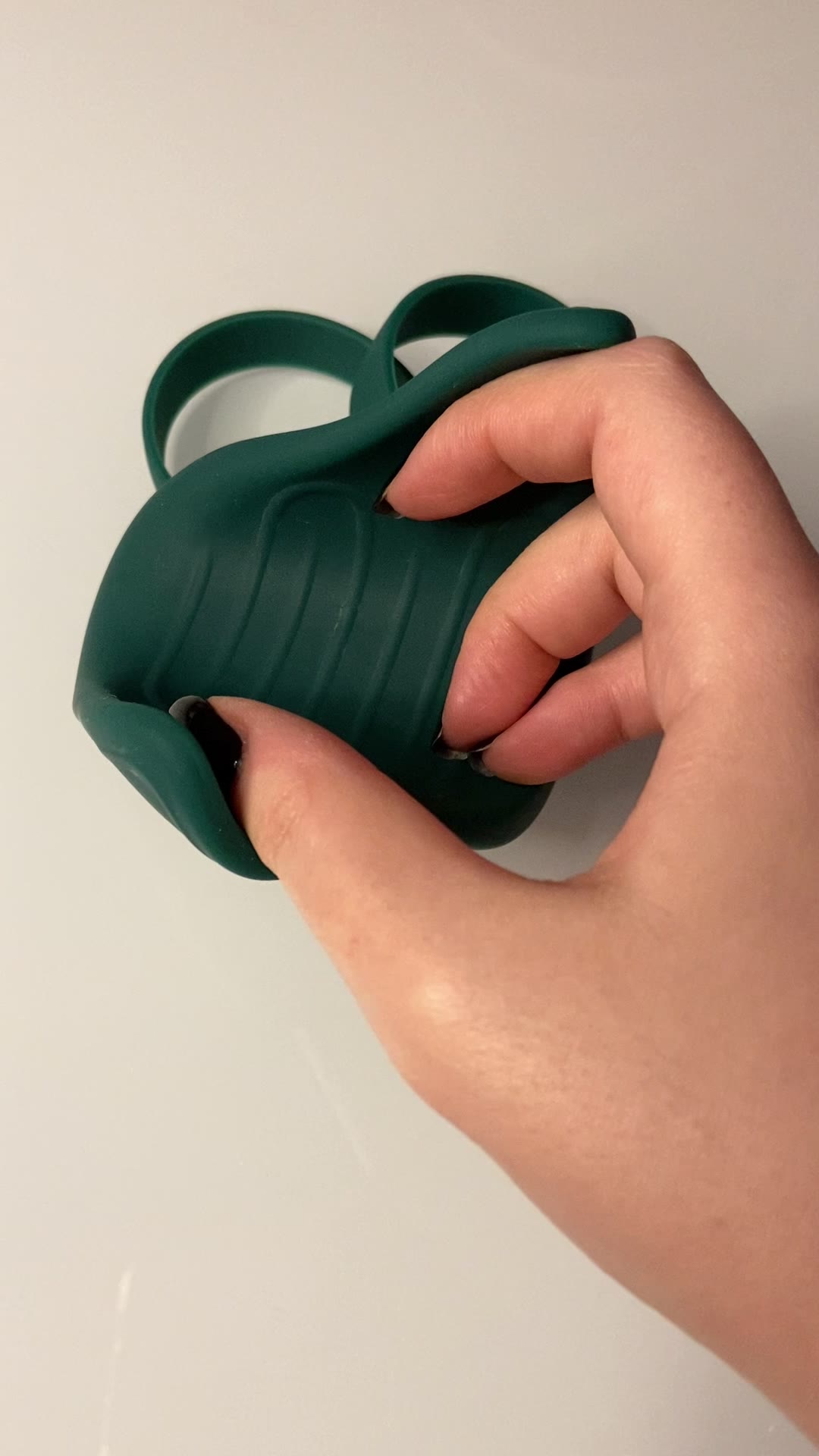 Lovense Gush - App Controlled Glans Massager. Slide 2